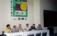 Conferencia de prensa 2001