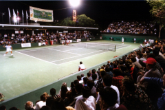 partido-inaugural-con-gradas-llenas