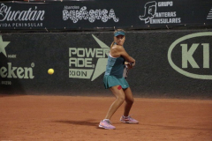 SOFIA-KENIN-USA2